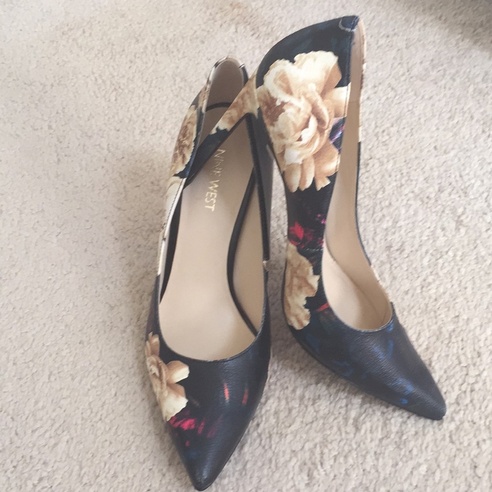 Nine West “Tatiana” Floral Print Pump! Sz: 7-1/2
